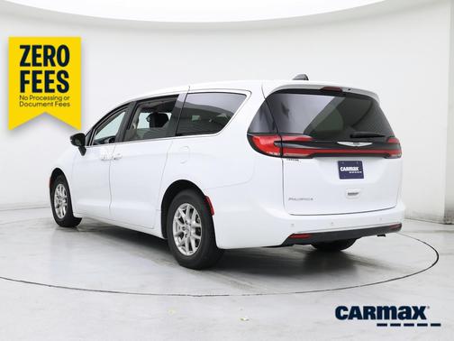 White 2024 Chrysler Pacifica Touring L