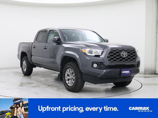 Gray 2017 Toyota Tacoma SR5