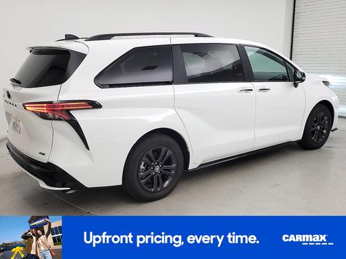 2025 Toyota Sienna XSE