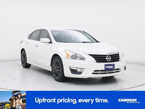 White 2015 Nissan Altima S