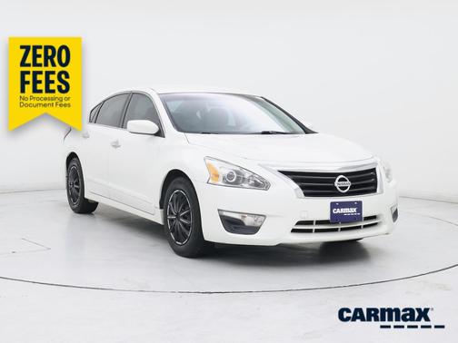 White 2015 Nissan Altima S