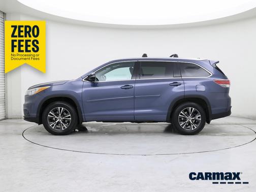Blue 2016 Toyota Highlander XLE