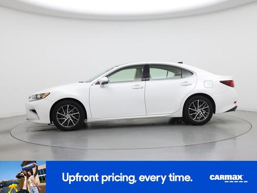 White 2017 Lexus ES 350