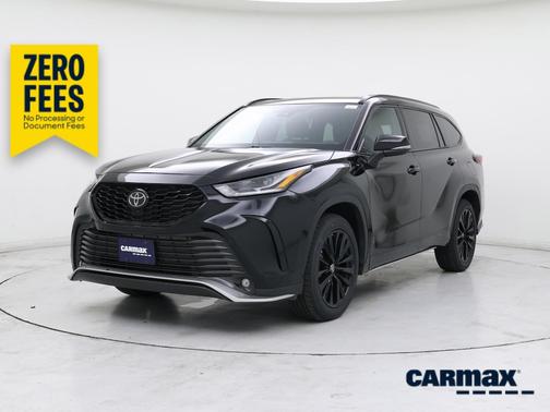 Black 2025 Toyota Highlander XSE