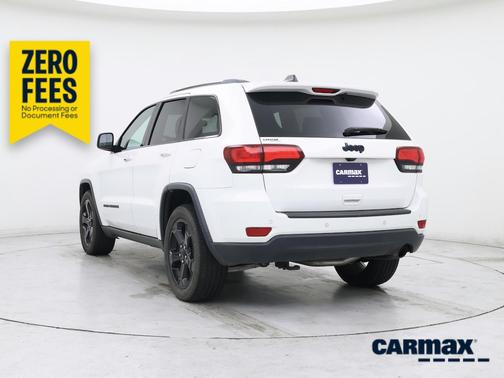 White 2019 Jeep Grand Cherokee Upland
