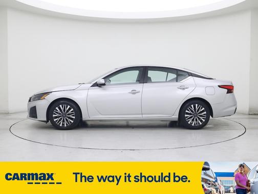 2023 Nissan Altima SV
