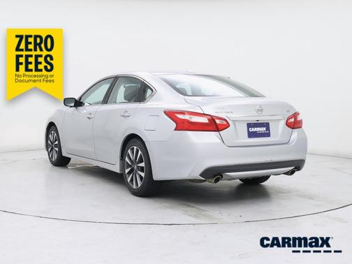Silver 2017 Nissan Altima SV