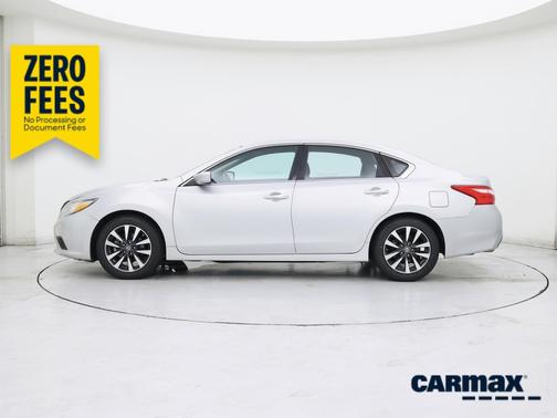 Silver 2017 Nissan Altima SV