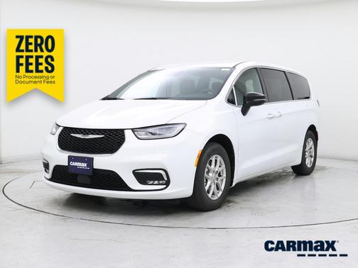 White 2025 Chrysler Pacifica Select
