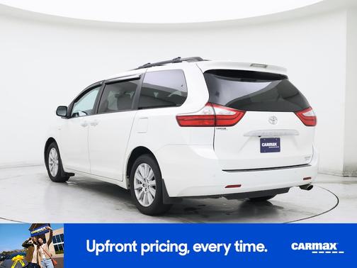 Pearl 2017 Toyota Sienna Limited