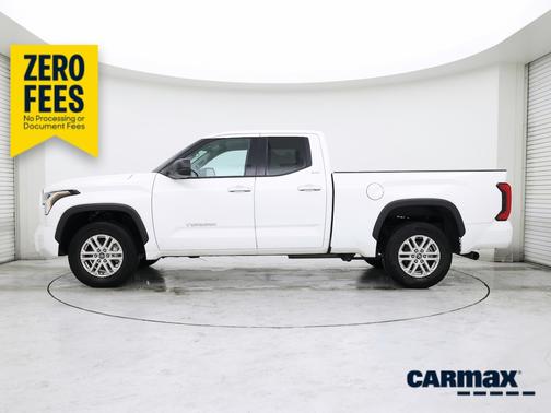 White 2022 Toyota Tundra SR5