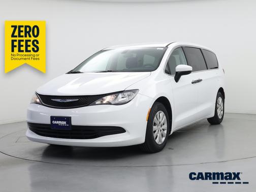 White 2018 Chrysler Pacifica L