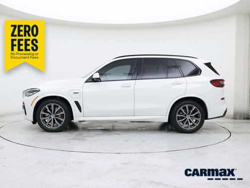 White 2022 BMW X5 PHEV XDrive45e