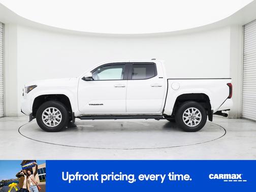 White 2025 Toyota Tacoma SR5