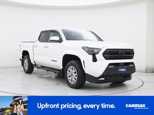 White 2025 Toyota Tacoma SR5