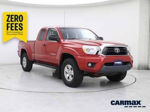 Red 2014 Toyota Tacoma