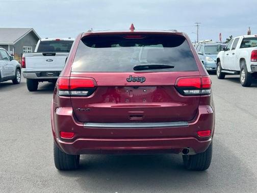 Velvet Red Pearlcoat 2021 Jeep Grand Cherokee LAREDO