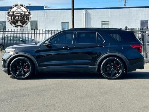 AGATE BLACK METALLIC 2022 Ford Explorer ST