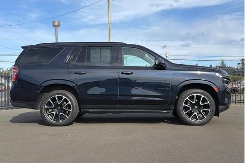 Midnight Blue Metallic 2022 Chevrolet Tahoe RST