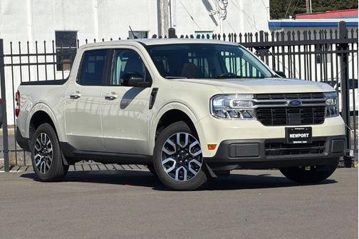 TERRAIN 2024 Ford Maverick LARIAT
