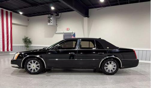 2010 Cadillac DTS Base