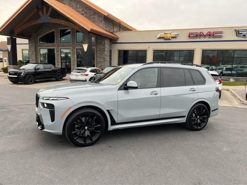 2024 BMW X7 xDrive40i