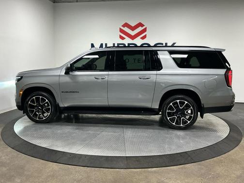 2025 Chevrolet Suburban RST