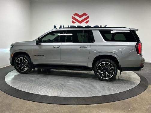 2025 Chevrolet Suburban RST