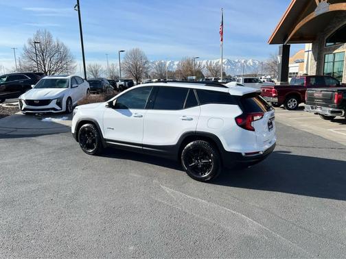 2024 GMC Terrain AWD AT4