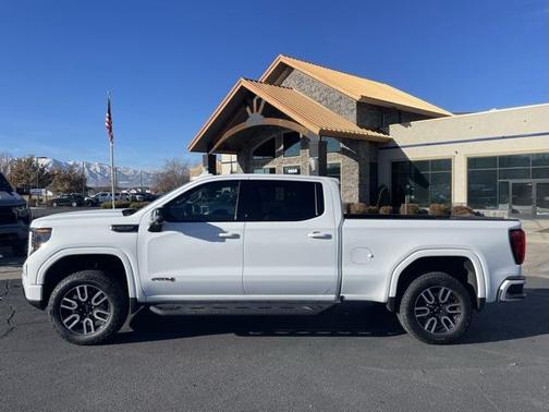 2022 GMC Sierra 1500 AT4