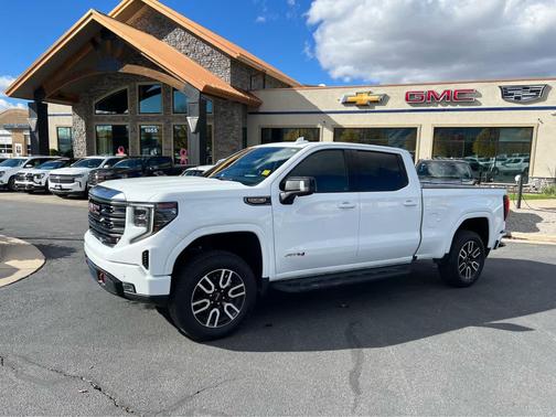 2022 GMC Sierra 1500 AT4