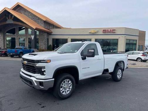 2025 Chevrolet Silverado 3500 LT