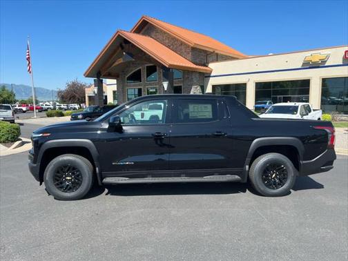 2025 Chevrolet Silverado EV LT