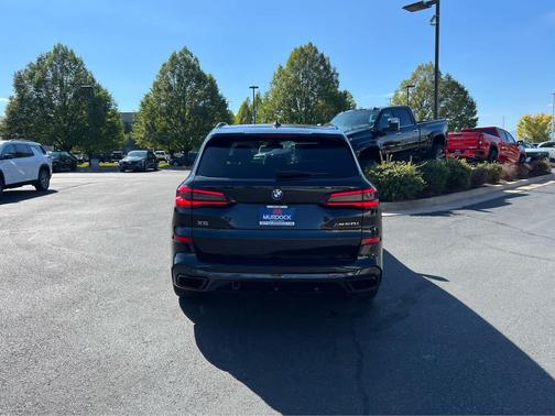 2022 BMW X5 M50i