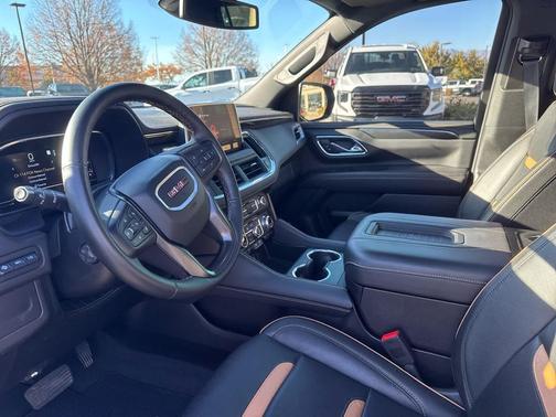 2023 GMC Yukon XL 4WD AT4