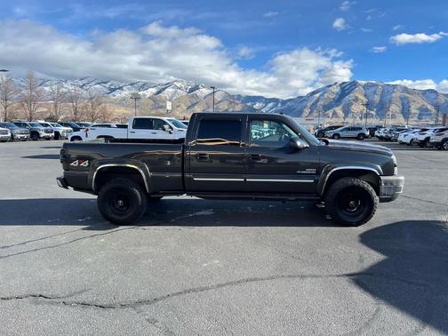 2005 Chevrolet Silverado 2500 LS H/D Crew Cab