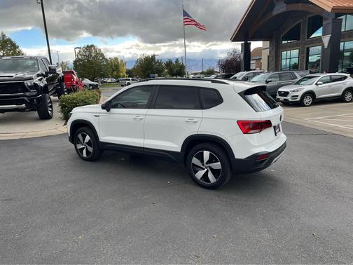 2024 Volkswagen Taos 1.5T S