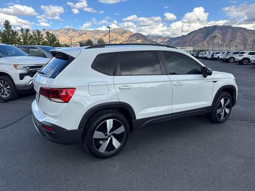 2024 Volkswagen Taos 1.5T S