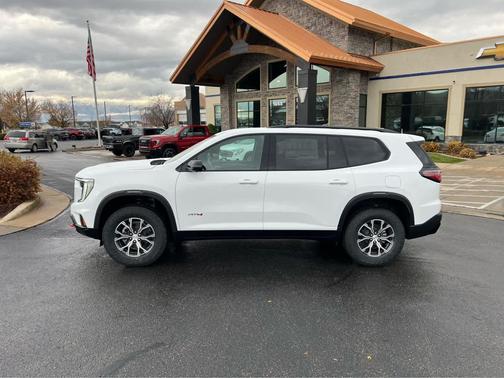 2026 GMC Acadia AT4 AWD