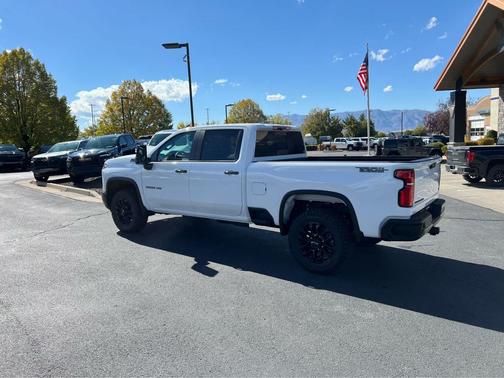 2026 Chevrolet Silverado 3500 LT
