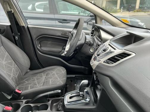 2013 Ford Fiesta SE