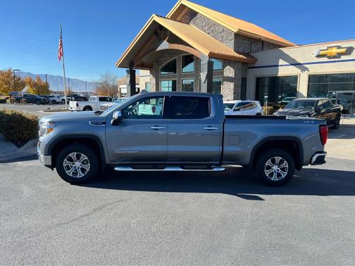 2020 GMC Sierra 1500 SLT