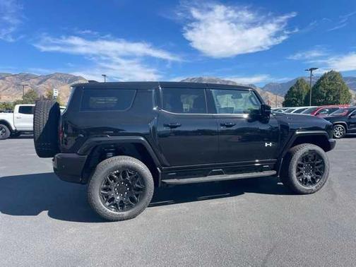 2025 GMC HUMMER EV SUV 2X