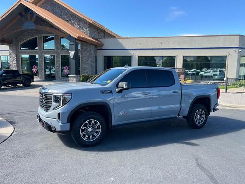 2024 GMC Sierra 1500 AT4