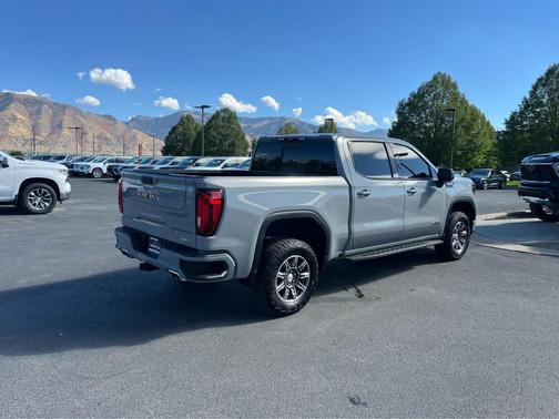 2024 GMC Sierra 1500 AT4