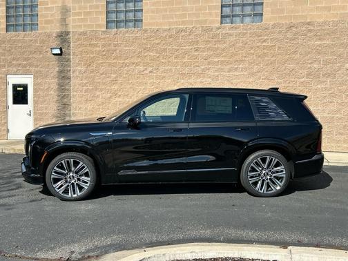 2026 Cadillac VISTIQ Platinum