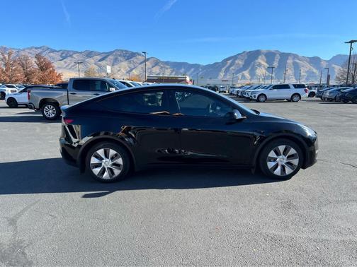 2023 Tesla Model Y AWD