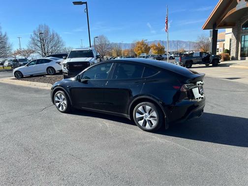 2023 Tesla Model Y AWD