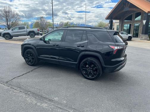 Mosaic Black Metallic 2025 Chevrolet Equinox 1LT