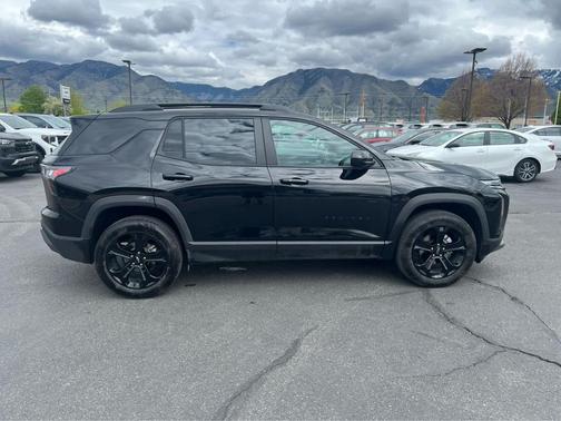 Mosaic Black Metallic 2025 Chevrolet Equinox 1LT